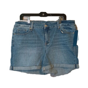 N8. NWT rolled denim shorts 16
